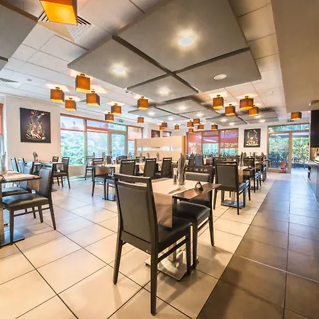 Mandarina Hotel Luxembourg Airport-3